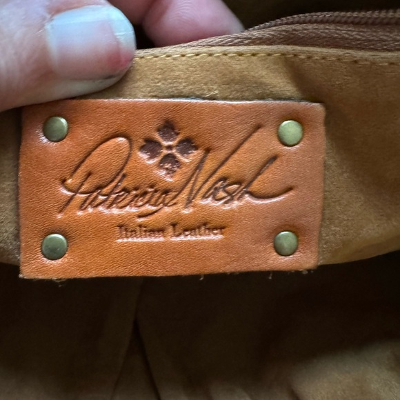 PATRICIA NASH Leon Leather Crossbody Bag - Picture 8 of 16